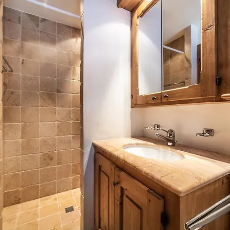 Apartament Ayous - By Emerald Verbier