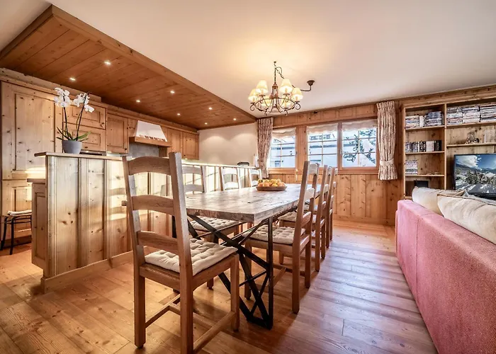 Ayous - By Emerald 아파트