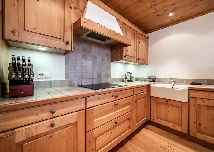 Ayous - By Emerald 아파트 *