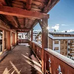 Ayous - By Emerald Apartament