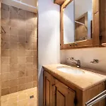Apartament Ayous - By Emerald Verbier